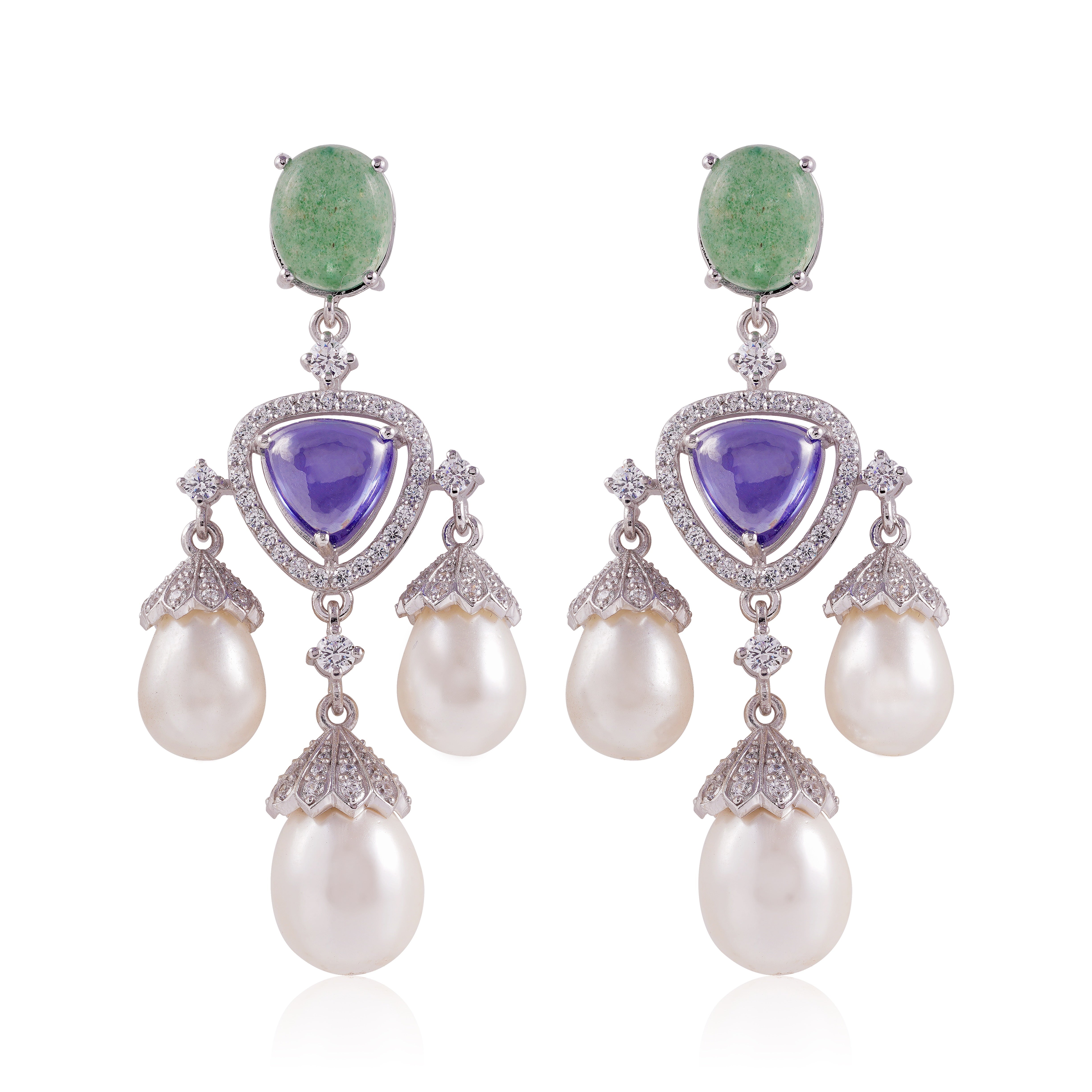 Isadora Pearl Earrings