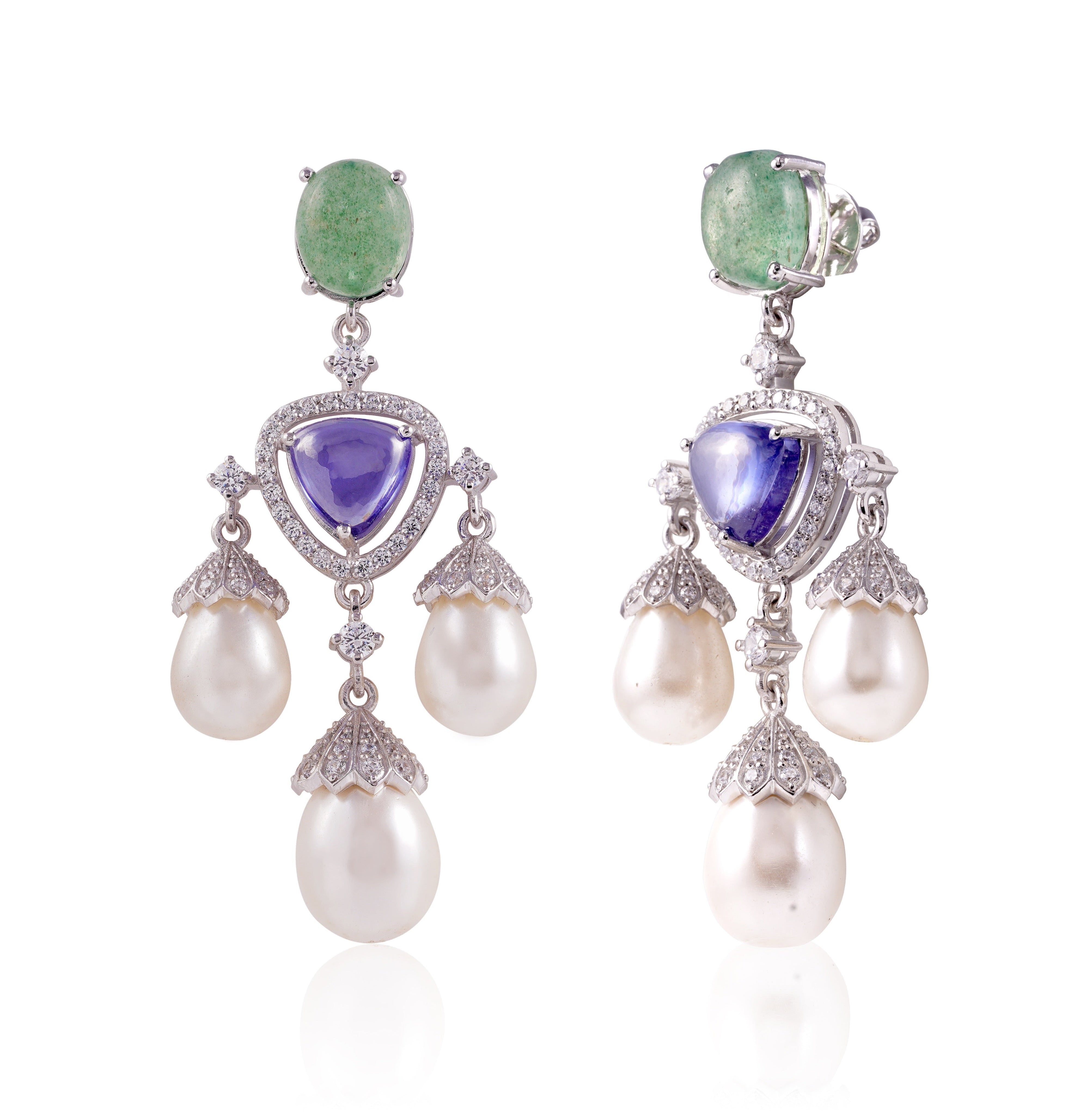 Isadora Pearl Earrings