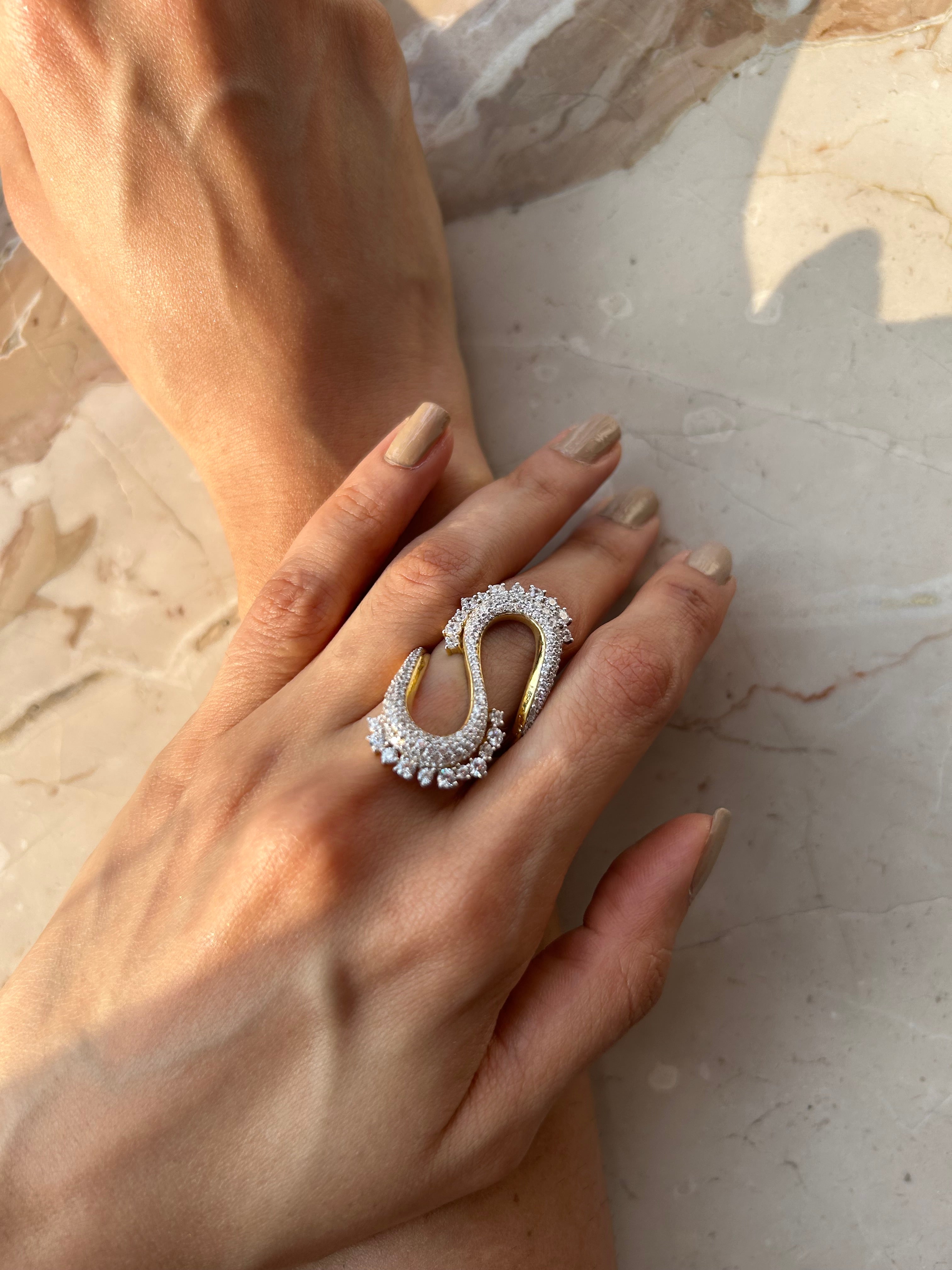 Arcadian Curve Ring