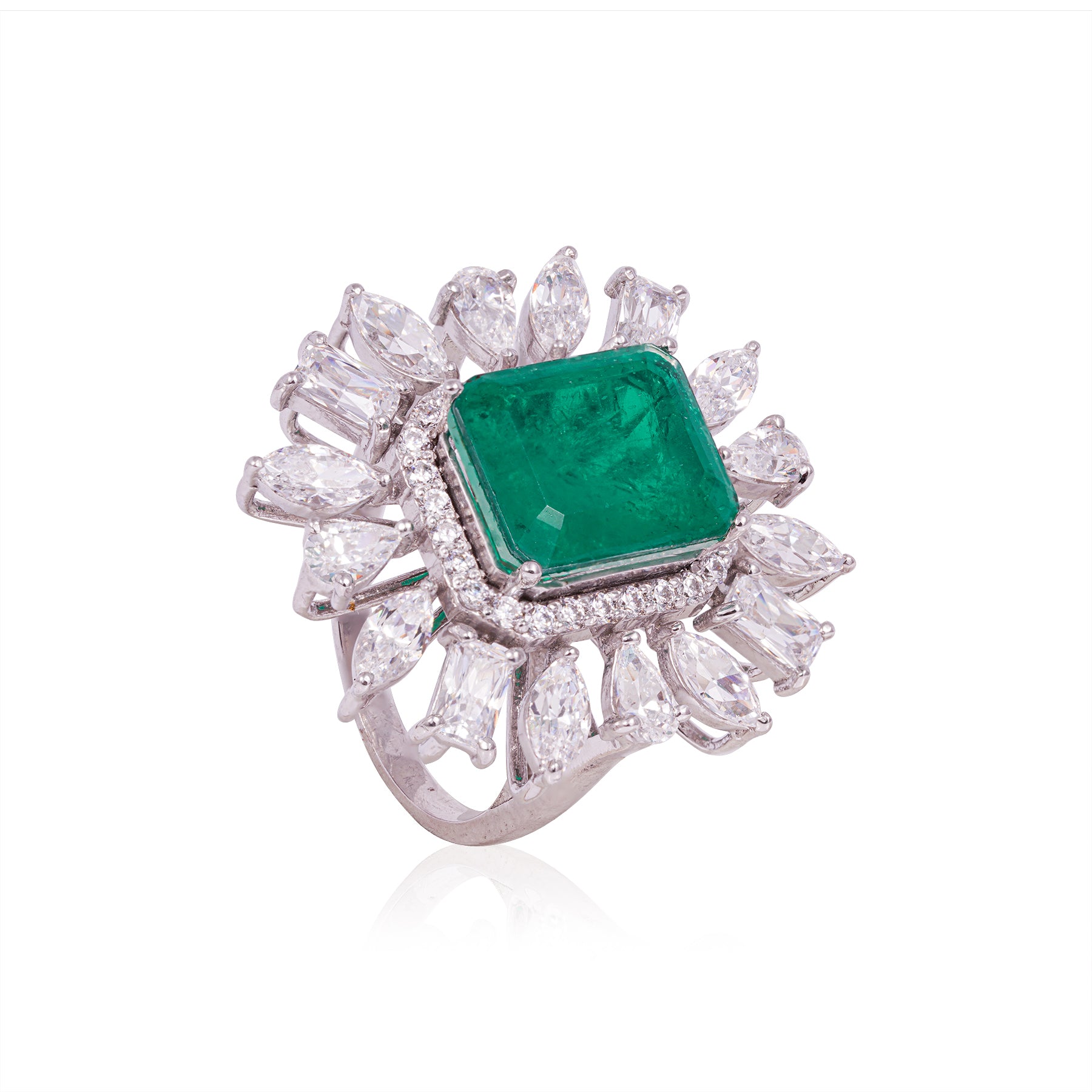 Classé Cocktail Ring