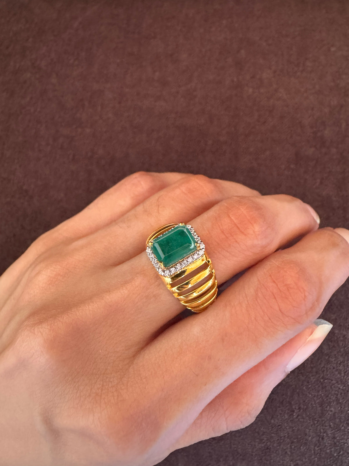 Verelle Emerald Ridge Ring